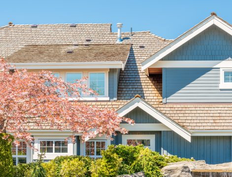 Keep Your Roof in Check with These 5 Maintenance Tips