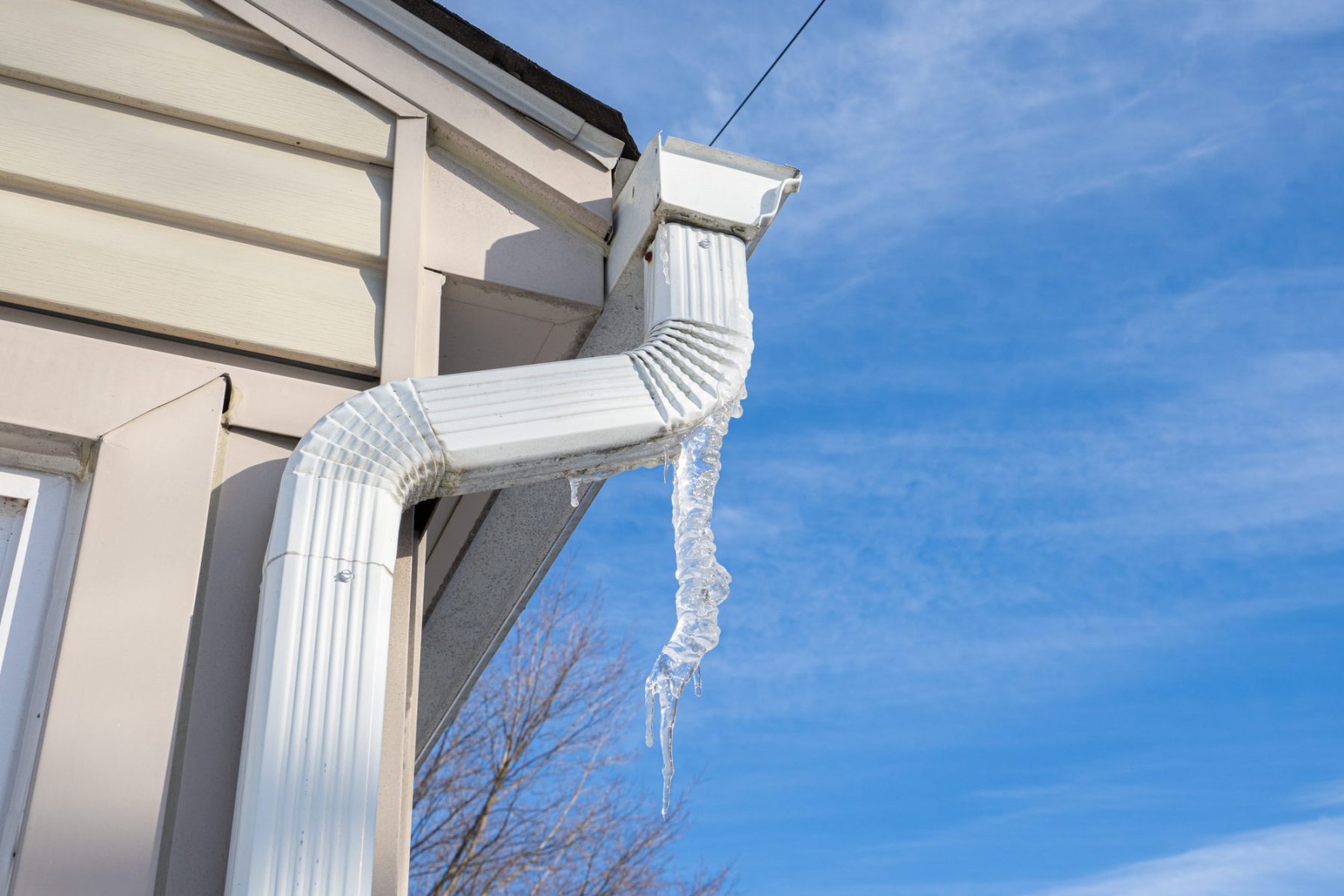 Should You Detach Your Downspouts During the Winter? Berg Home